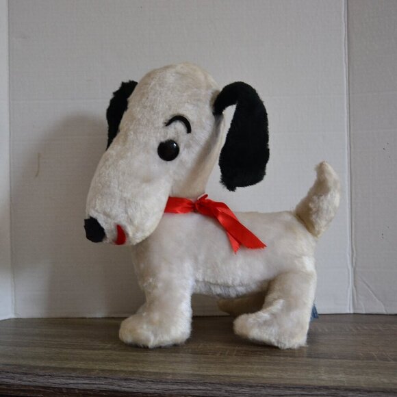 1960s Mighty Star Snoopy Plush Collectible - Picture 2 of 9
